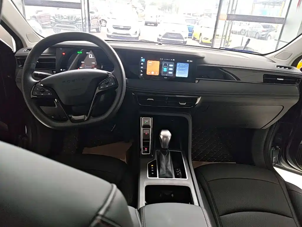 Roewe i5 — миниатюра 10