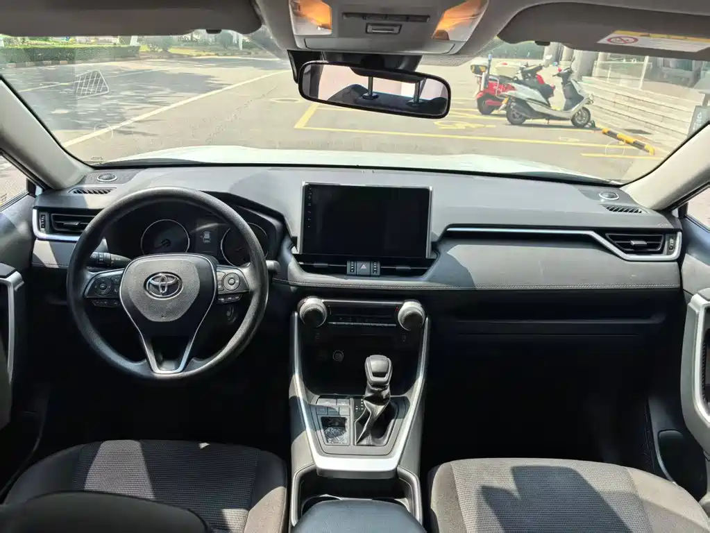 TOYOTA RAV4 RONGFANG