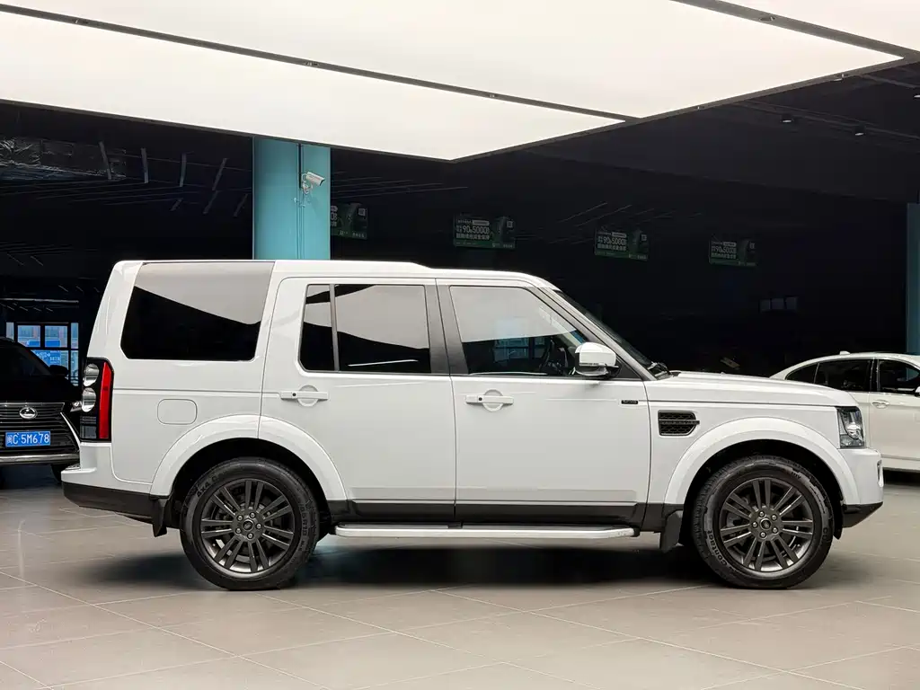 Land Rover Discovery — миниатюра 4