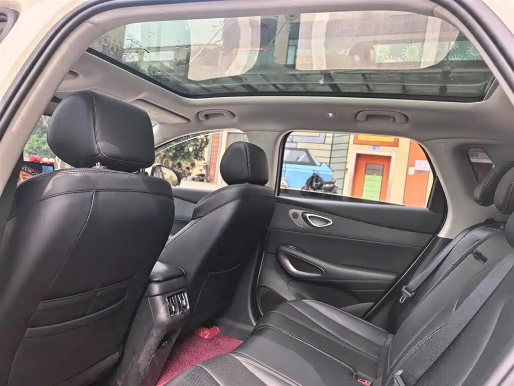 BYD 05 EV 2025 520KM