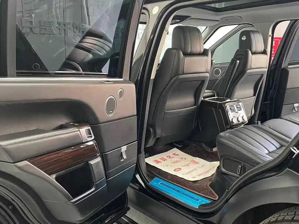 Land Rover Range Rover 2016 3.0 SC V6 Vogue SE Long Wheelbase