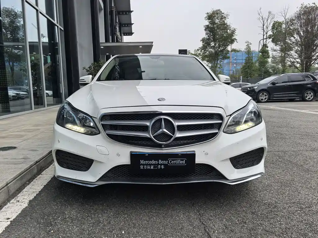 Mercedes-Benz E-Class — миниатюра 2