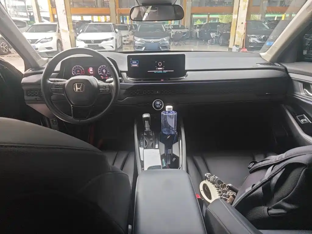 Honda Accord — миниатюра 10