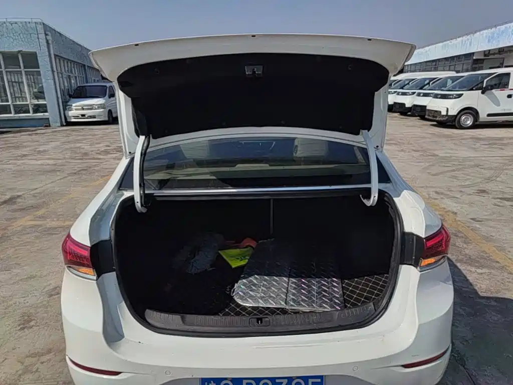Buick Excelle — миниатюра 19