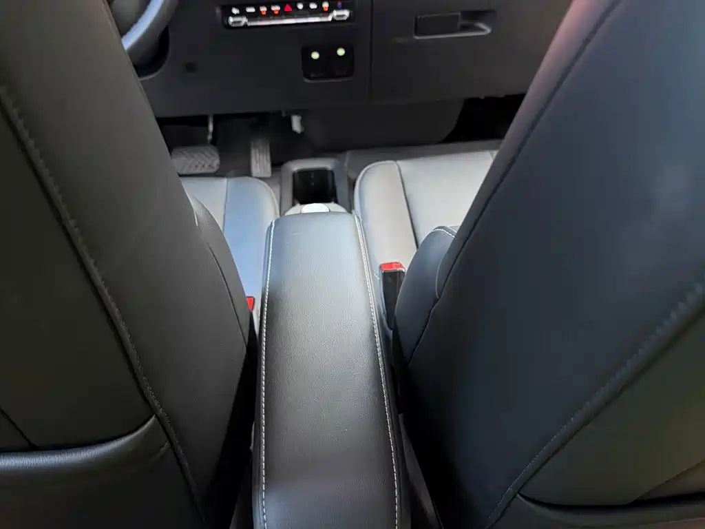 Baojun Yueye — миниатюра 18
