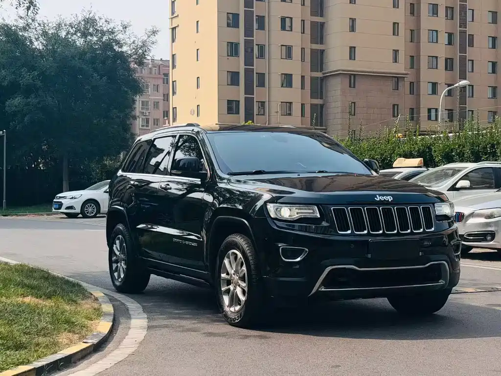 Jeep Grand Cherokee (Import)