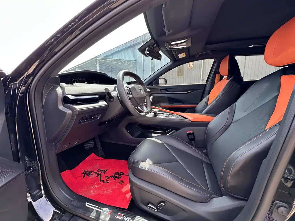 Changan UNI-V 2022 1.5T Luxury