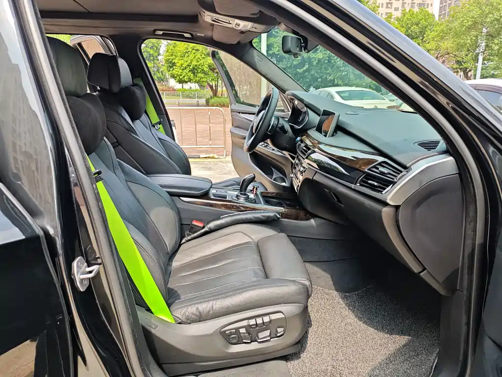BMW X5 (Import) — миниатюра 20