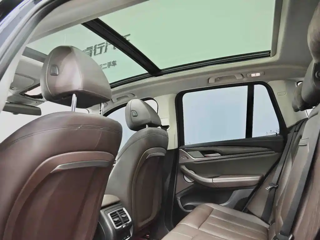 BMW X3 — миниатюра 30