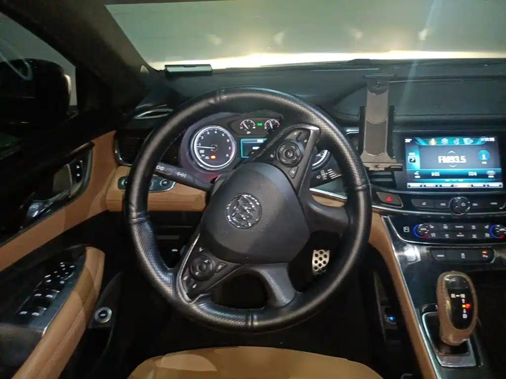 Buick LaCrosse — миниатюра 6