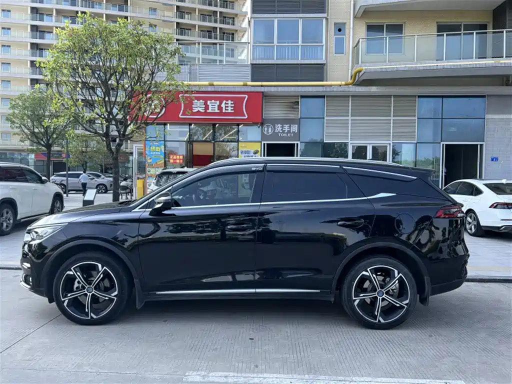 BYD Tang New Energy — миниатюра 3
