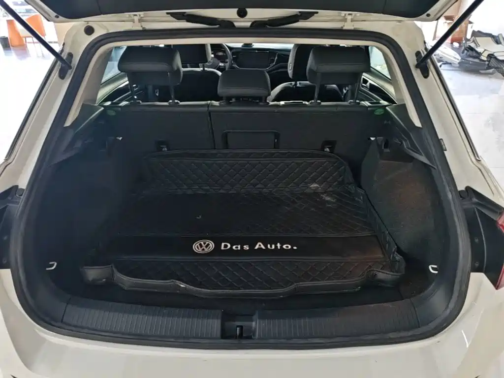 Volkswagen T-Roc — миниатюра 19
