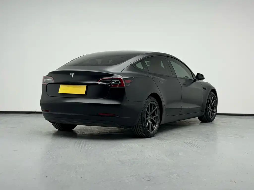Tesla Model 3 — миниатюра 4