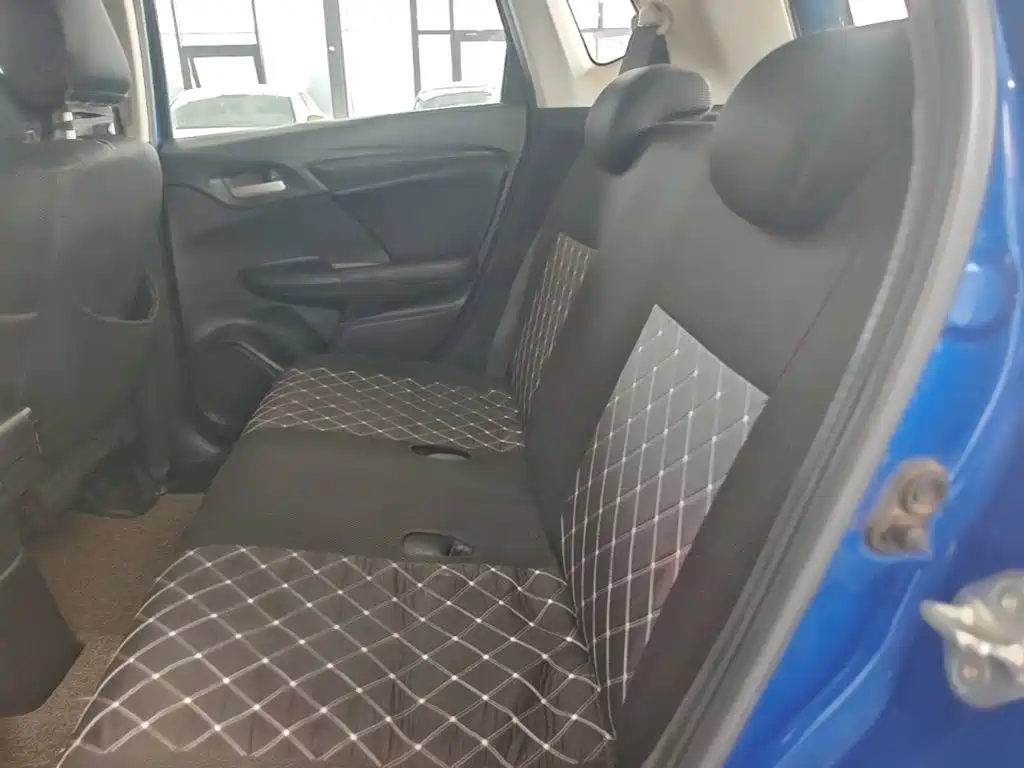 Honda Fit — миниатюра 17