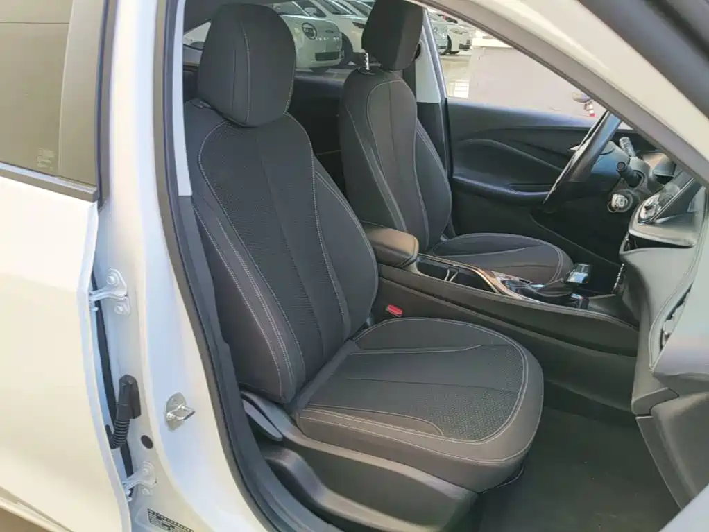 Buick Verano — миниатюра 25