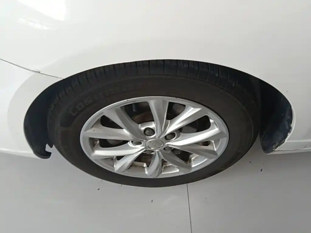 Roewe i5 — миниатюра 23