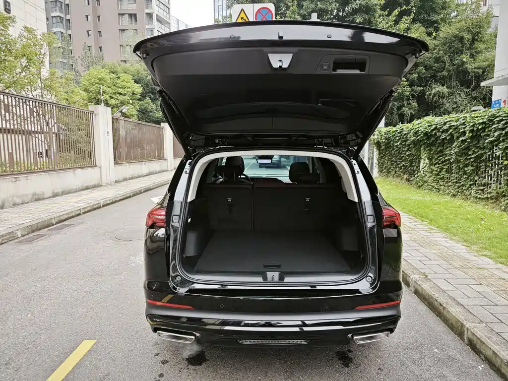 Buick Envision Plus — миниатюра 11
