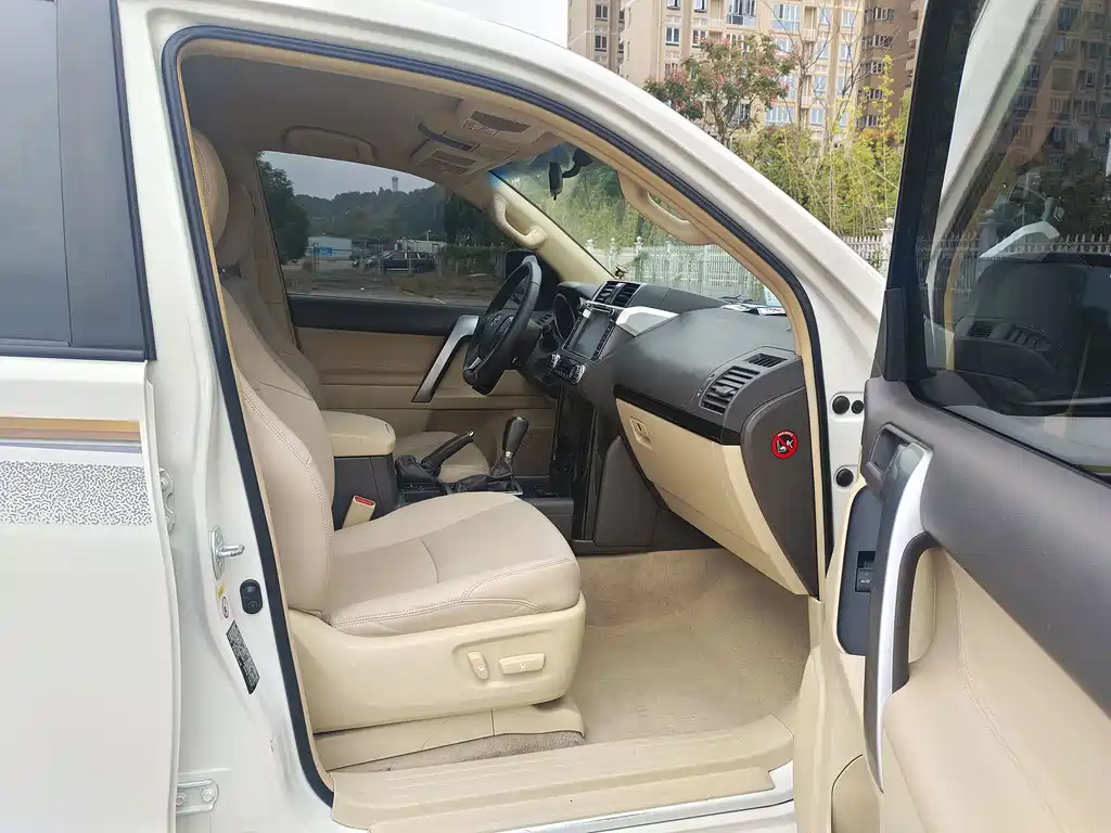 Toyota Prado (Import) — миниатюра 30