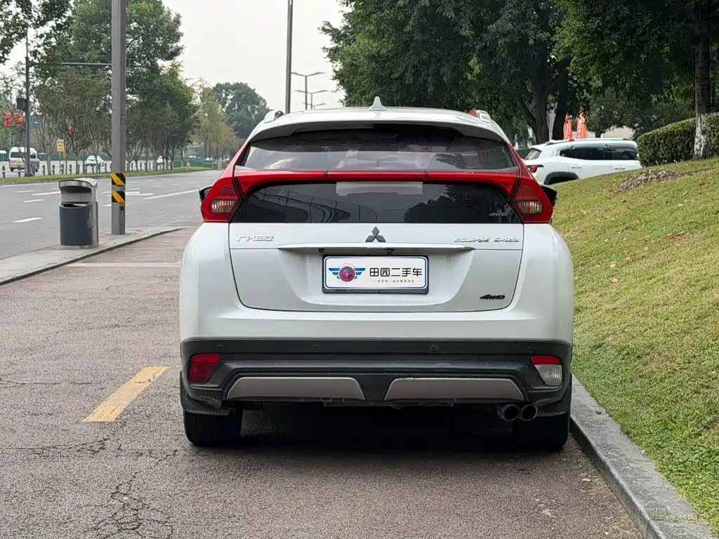 Mitsubishi Eclipse Cross — миниатюра 5