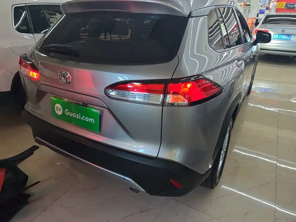 Toyota Corolla Cross — миниатюра 8