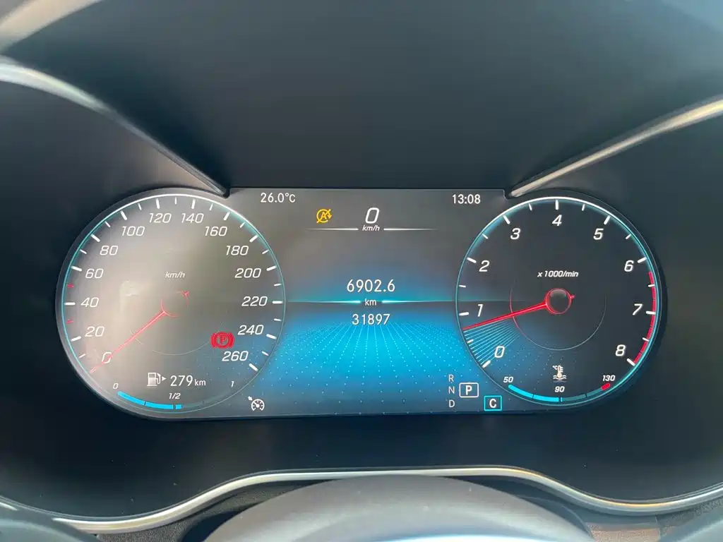 Mercedes-Benz GLC — миниатюра 12