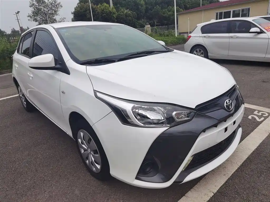 TOYOTA YARIS L ZHIXUAN