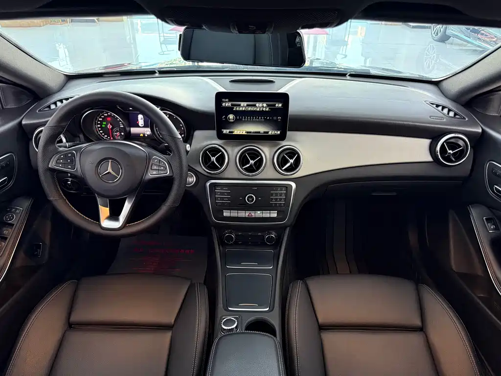 Mercedes-Benz CLA 2018 CLA 200 Fashion