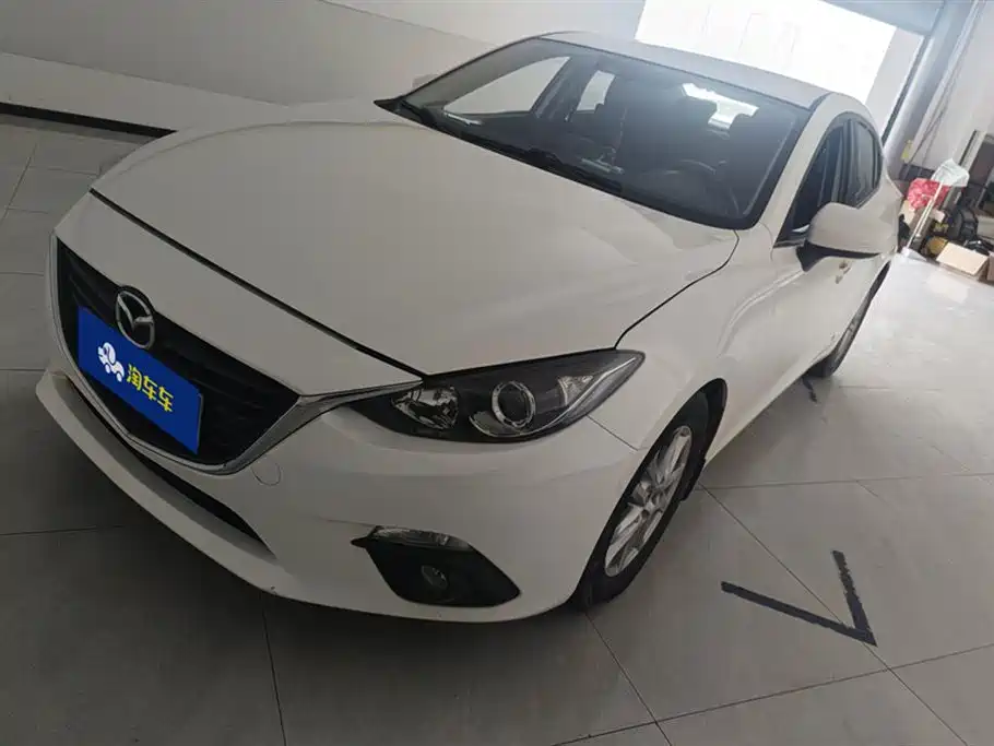 Mazda 3 Axela 2016
