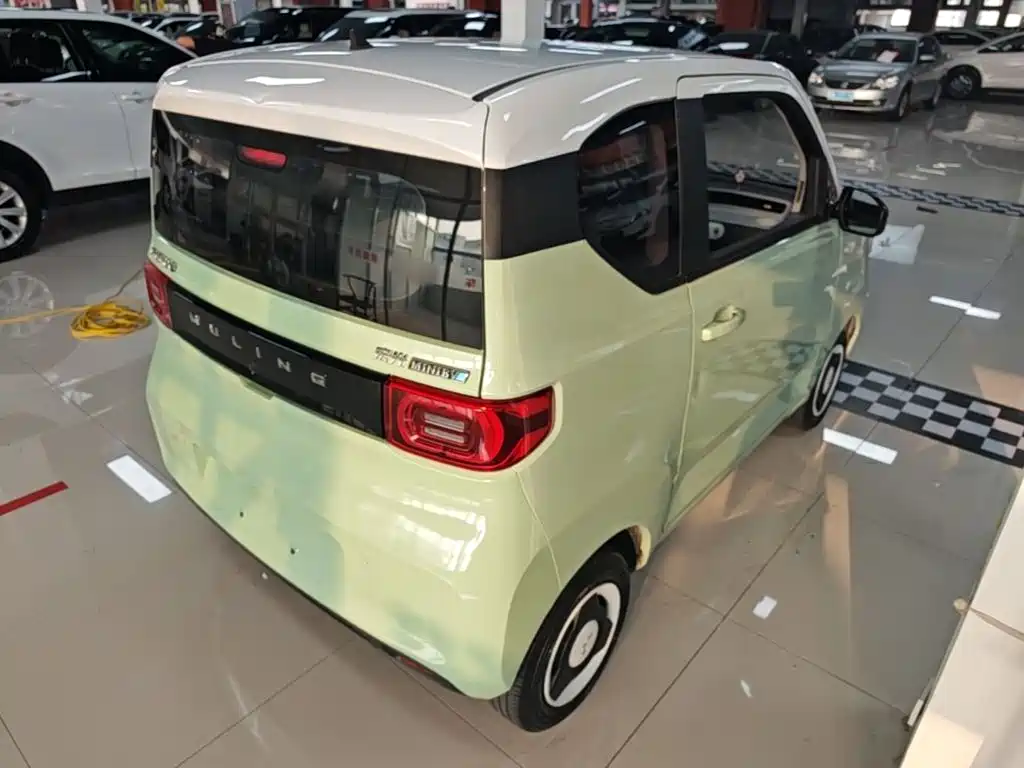 Wuling MINIEV — миниатюра 7