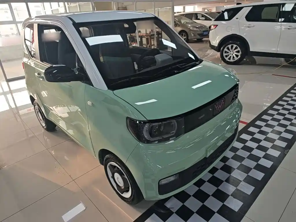 Wuling MINIEV — миниатюра 4