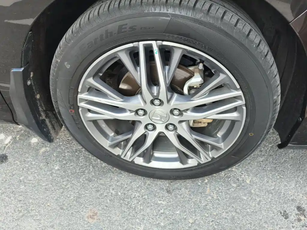 Honda Elysion — миниатюра 8