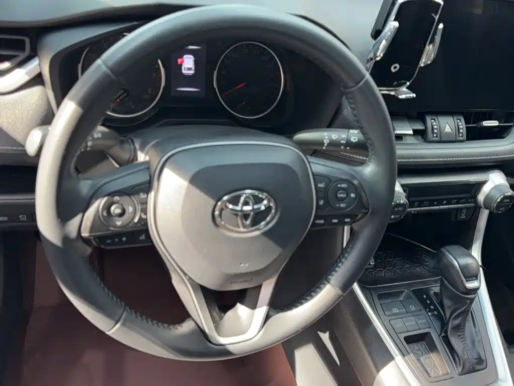 Toyota Wildlander — миниатюра 3