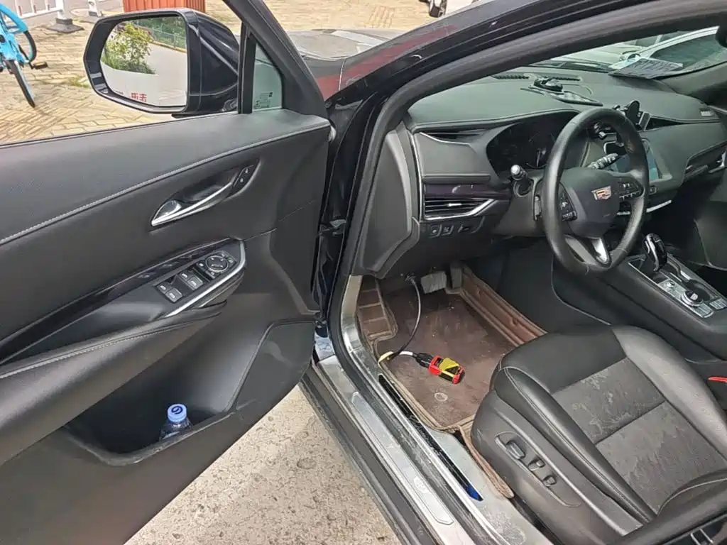 Cadillac XT4 — миниатюра 16