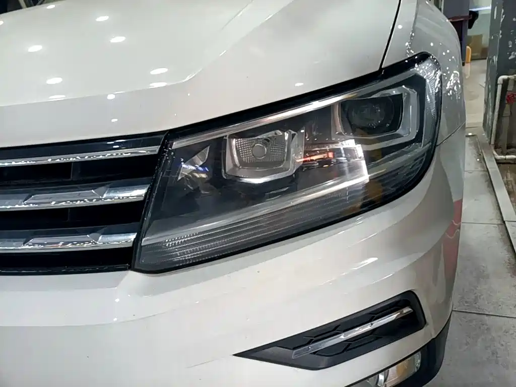 Volkswagen Tiguan L — миниатюра 24