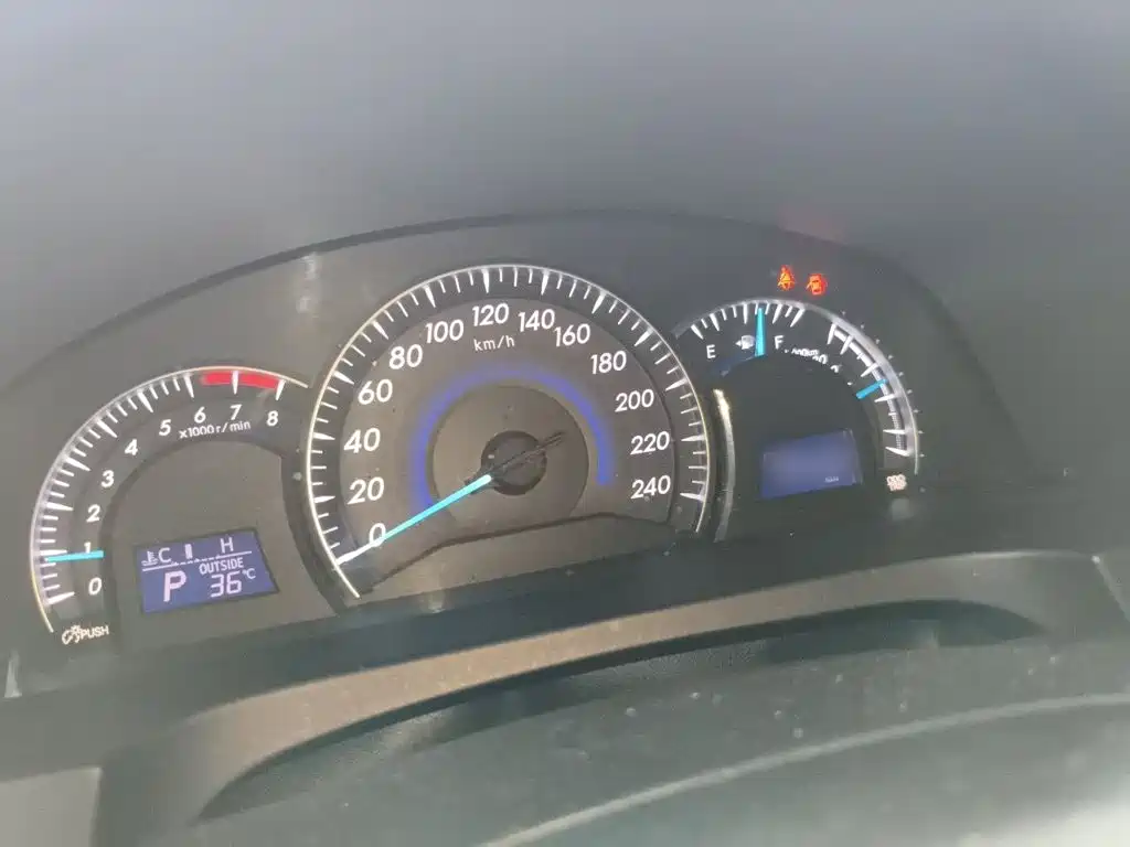 Toyota Camry — миниатюра 4