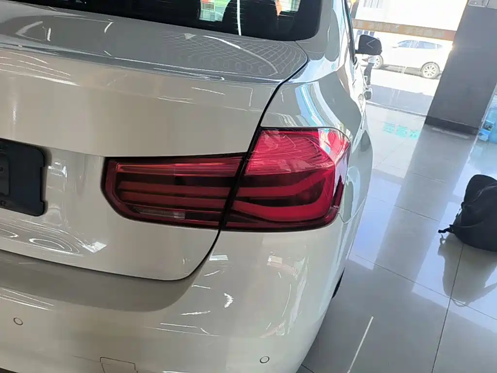 BMW 3 Series — миниатюра 8