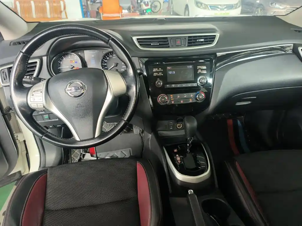 Nissan Qashqai — миниатюра 10