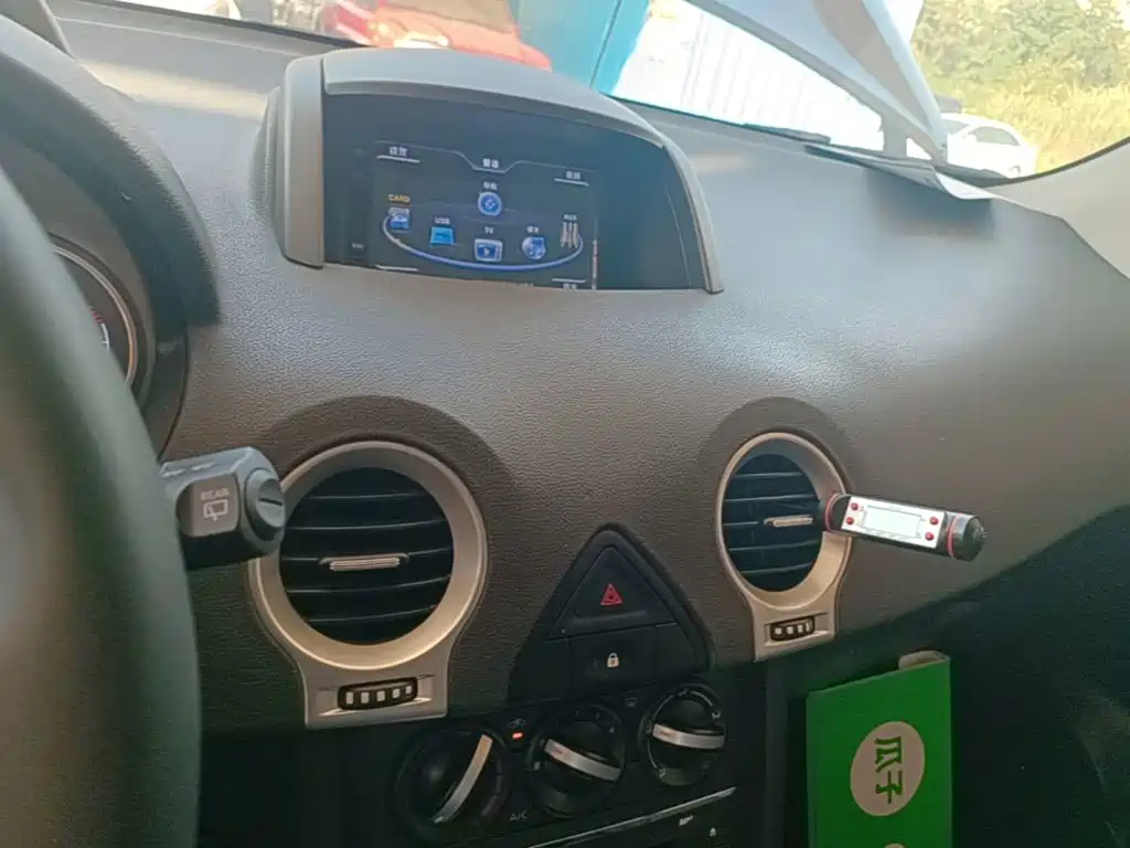 Renault Koleos (Import) — миниатюра 13