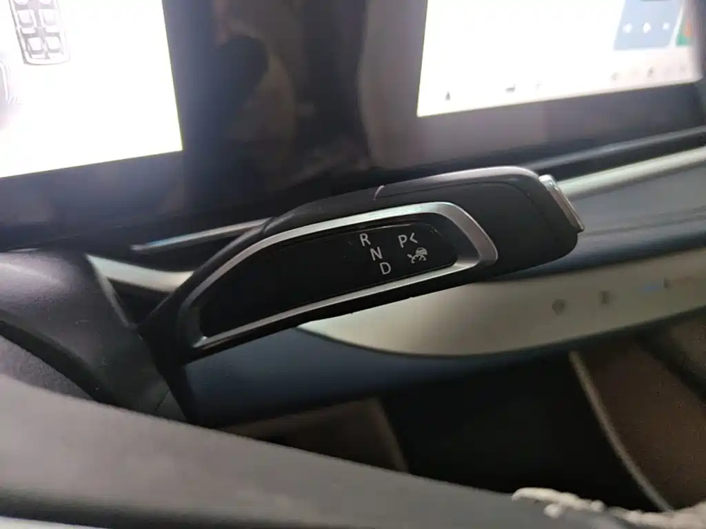 MAXUS G90 — миниатюра 14