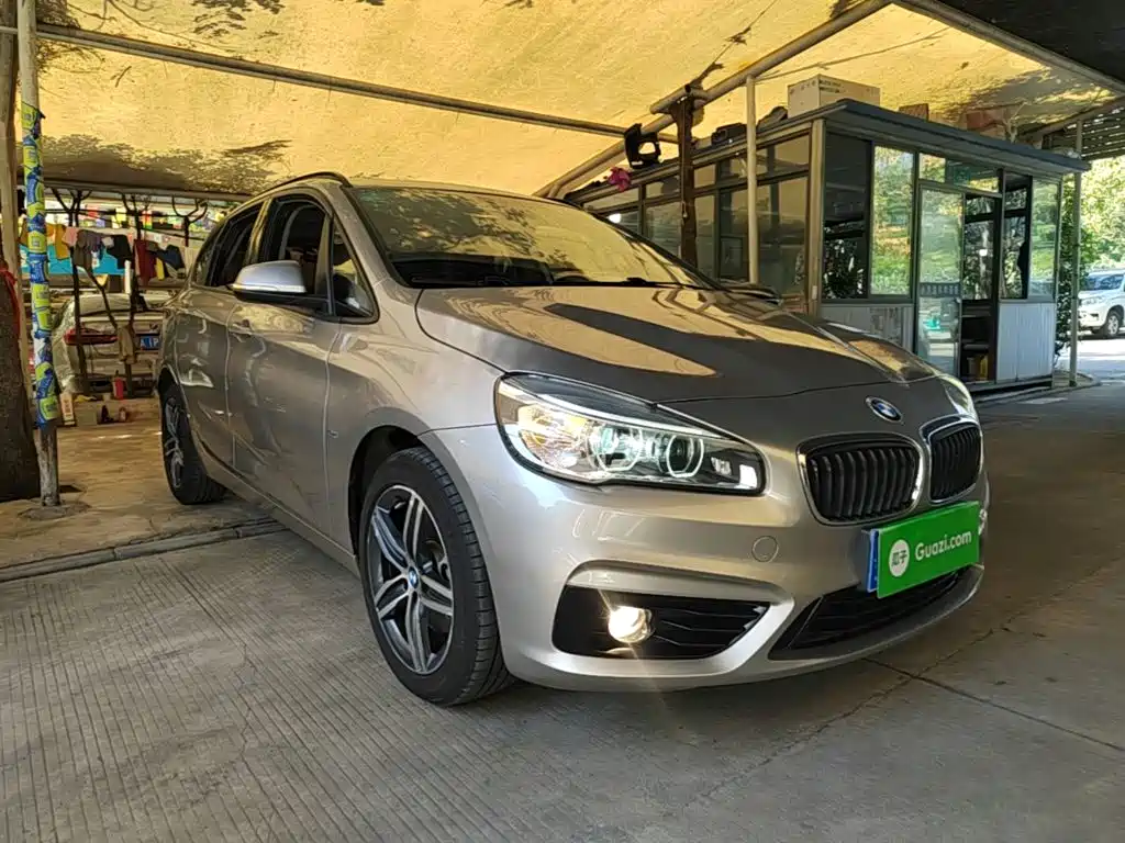 BMW 2 Series Active Tourer — миниатюра 4