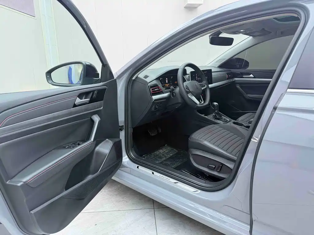 Volkswagen Lavida — миниатюра 7