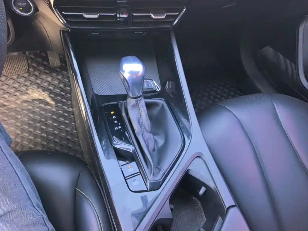 Roewe i5 — миниатюра 14
