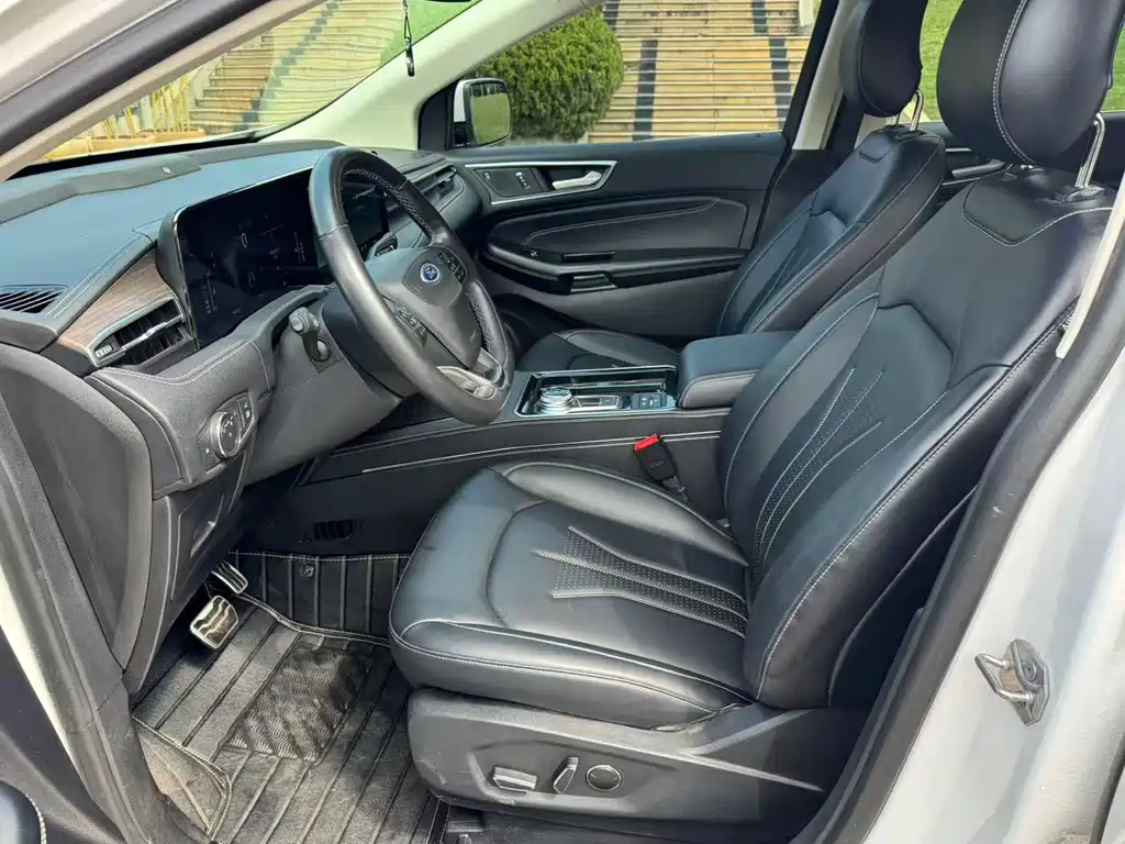 Ford Edge — миниатюра 12