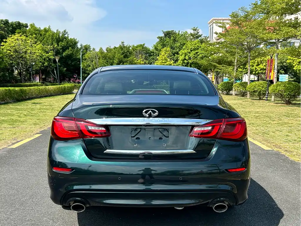 Infiniti Q70 — миниатюра 8