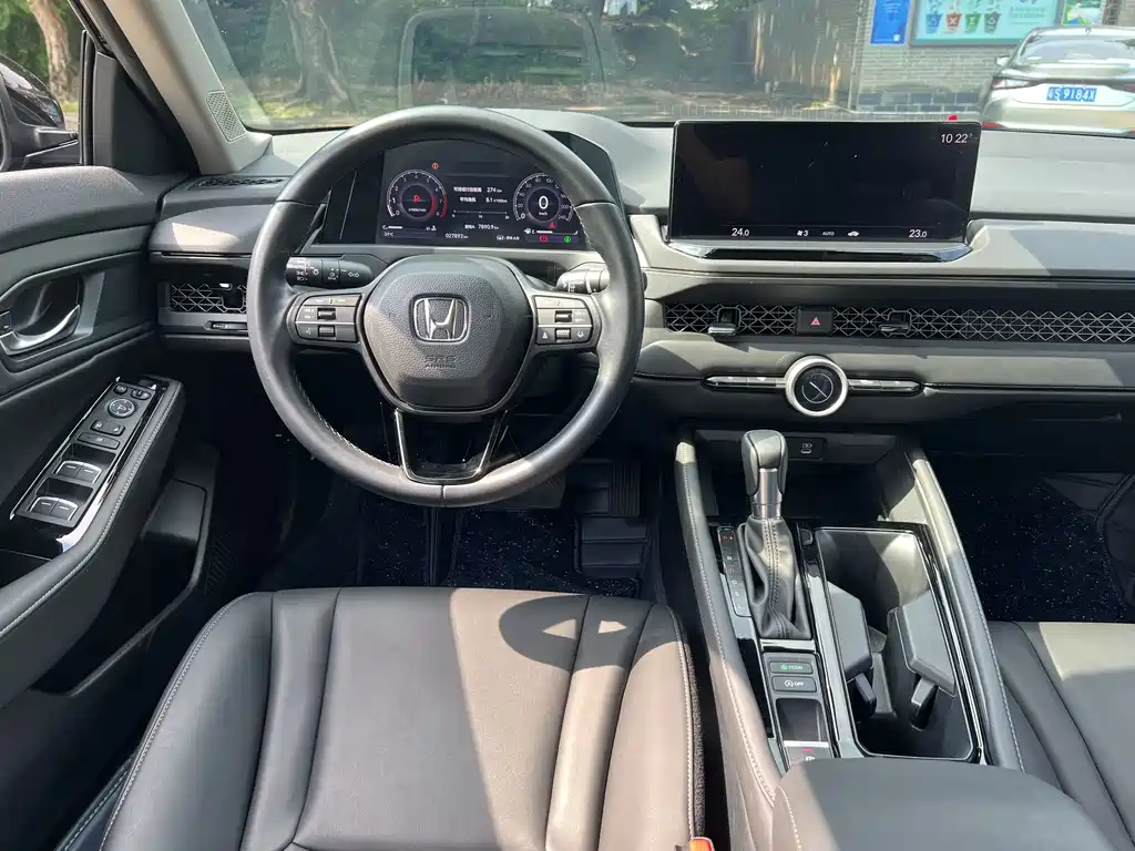 Honda Accord — миниатюра 9