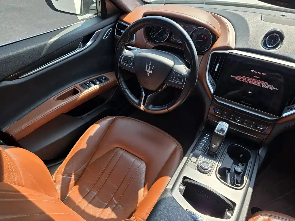 Maserati Ghibli — миниатюра 10