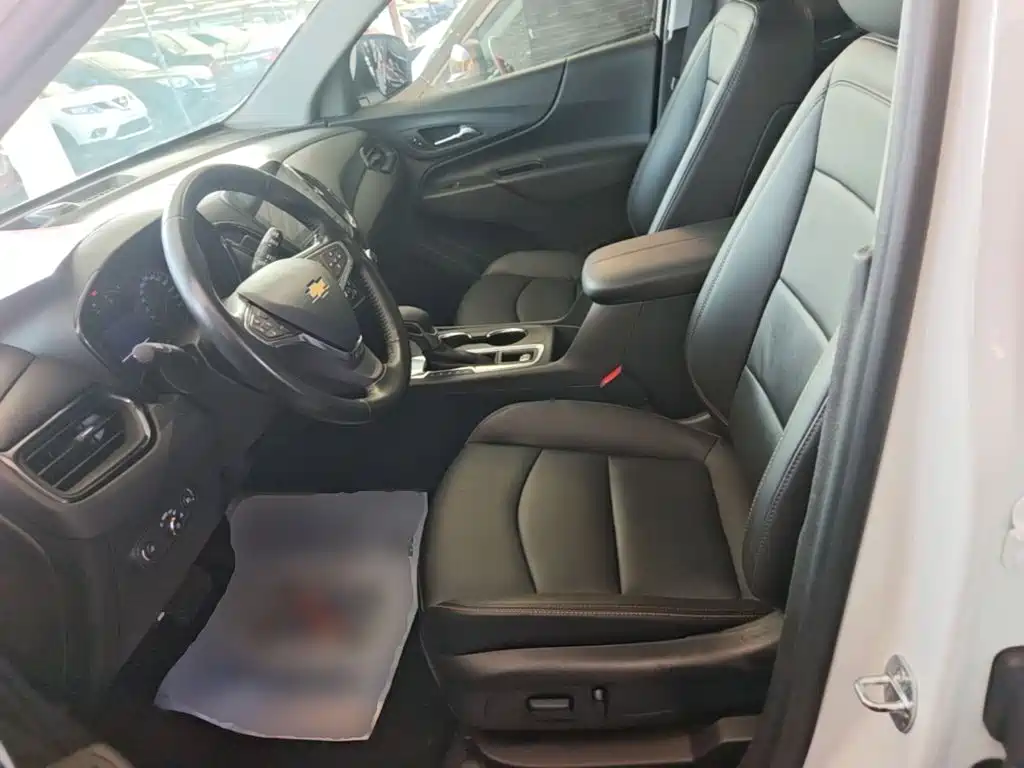 Chevrolet Equinox — миниатюра 15