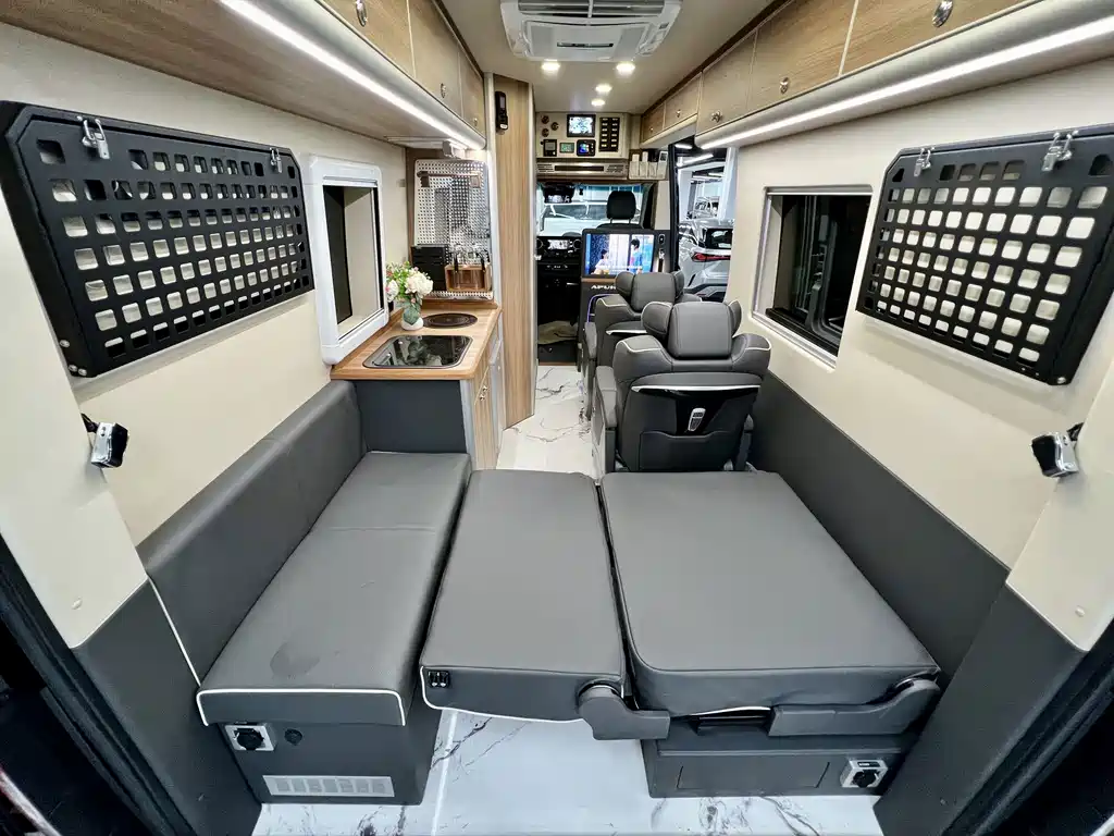 Mercedes-Benz Sprinter — миниатюра 13
