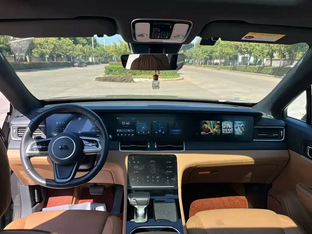 Li Auto Li ONE — миниатюра 4