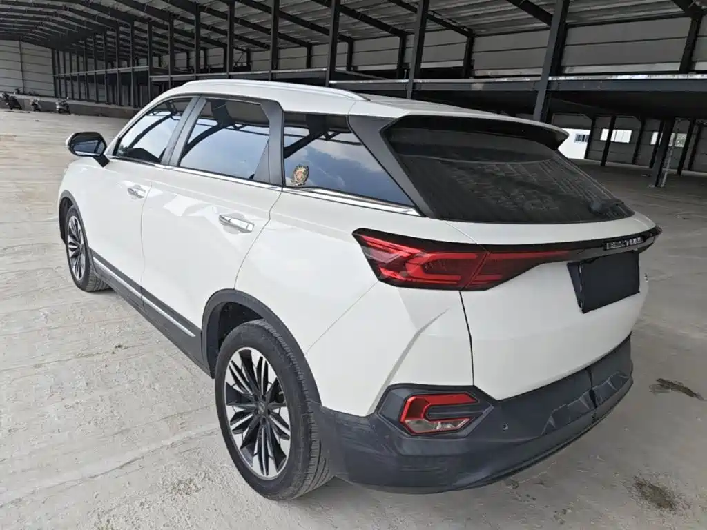 Bestune T77 — миниатюра 5